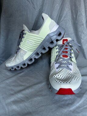 On Cloudswift Women’s Running Shoes Ivory Mint CloudTec Sneakers Size 9